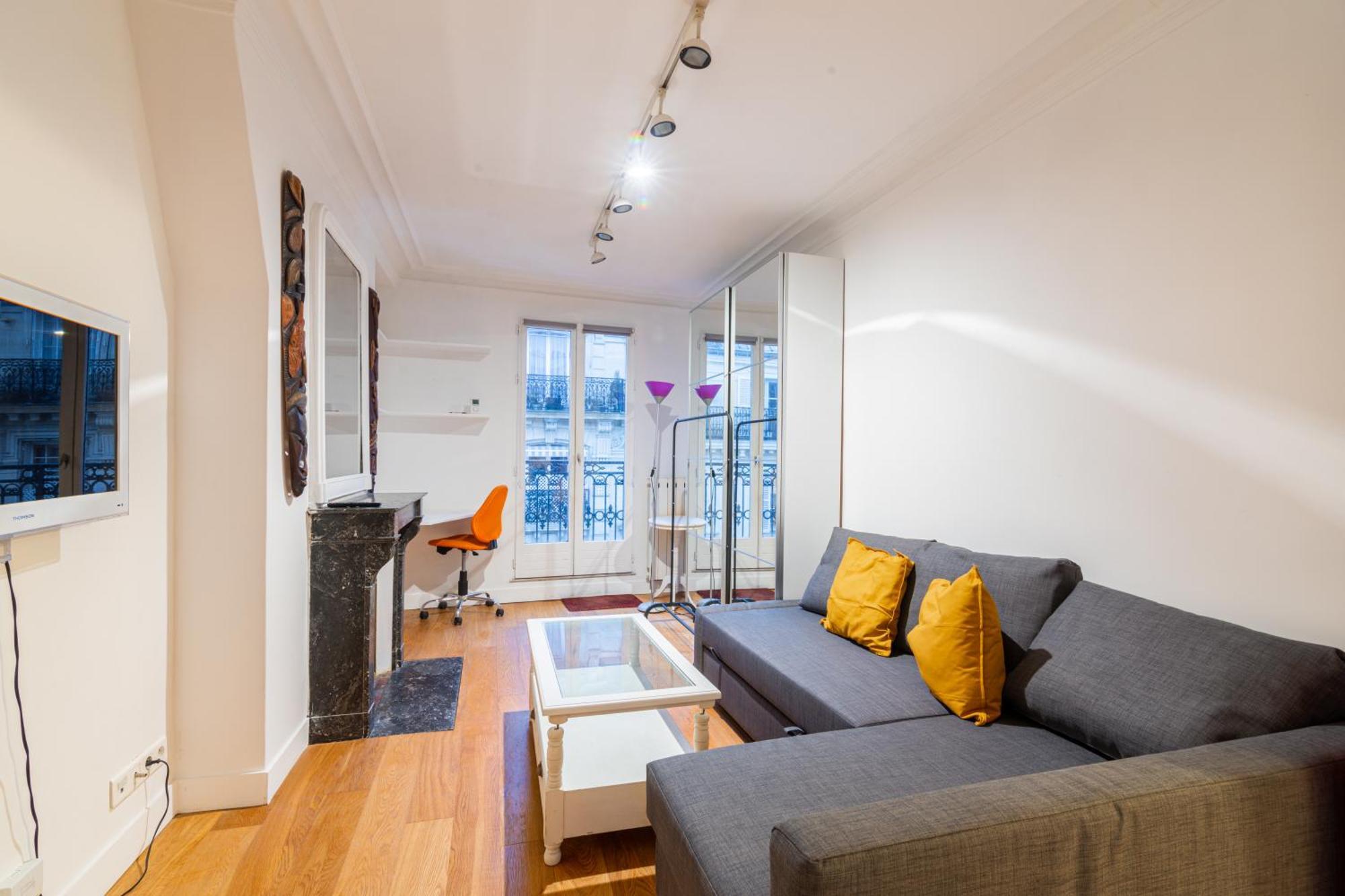 Luxurious 1 Bedroom Tour Eiffel Saint Dominique Free Netflix Paris Exterior photo